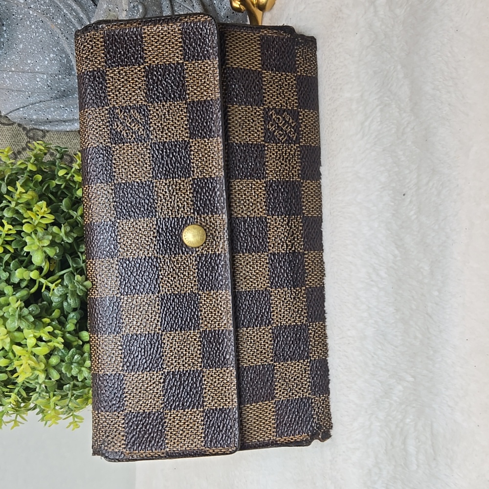 Louis Vuitton Damier Long Wallet